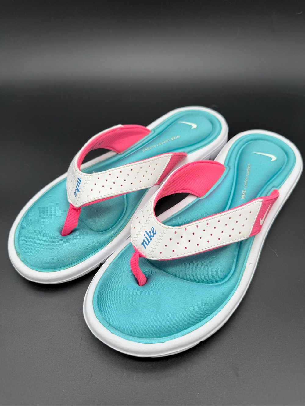 Nike Comfort Footbed Thong Flip Flops Sandals White Teal Pink Women's Size 7